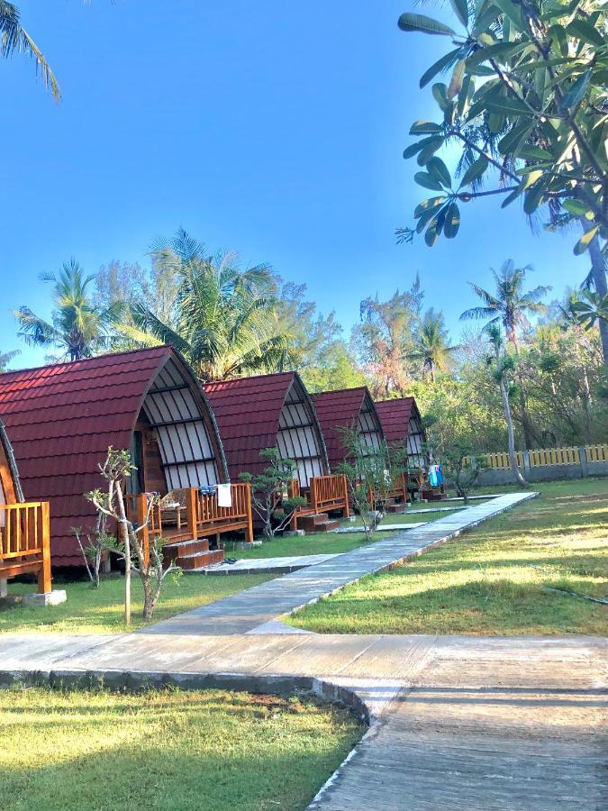 Hotel Blue Moon Meno à Gili Meno Extérieur photo